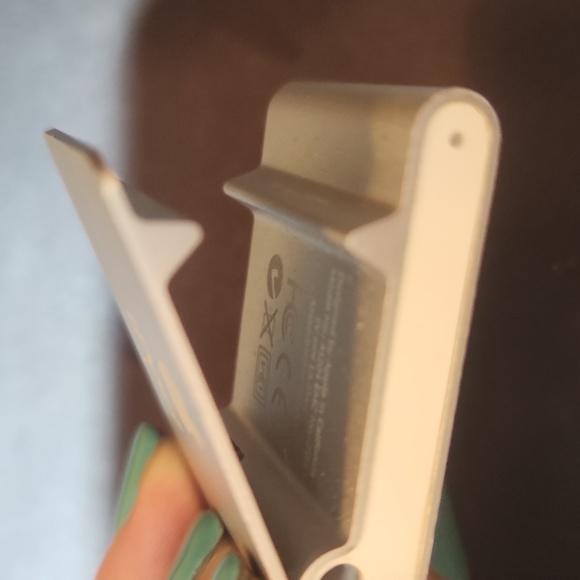 IPod shuffle 2nd generation with charging port - Picture 5 of 6